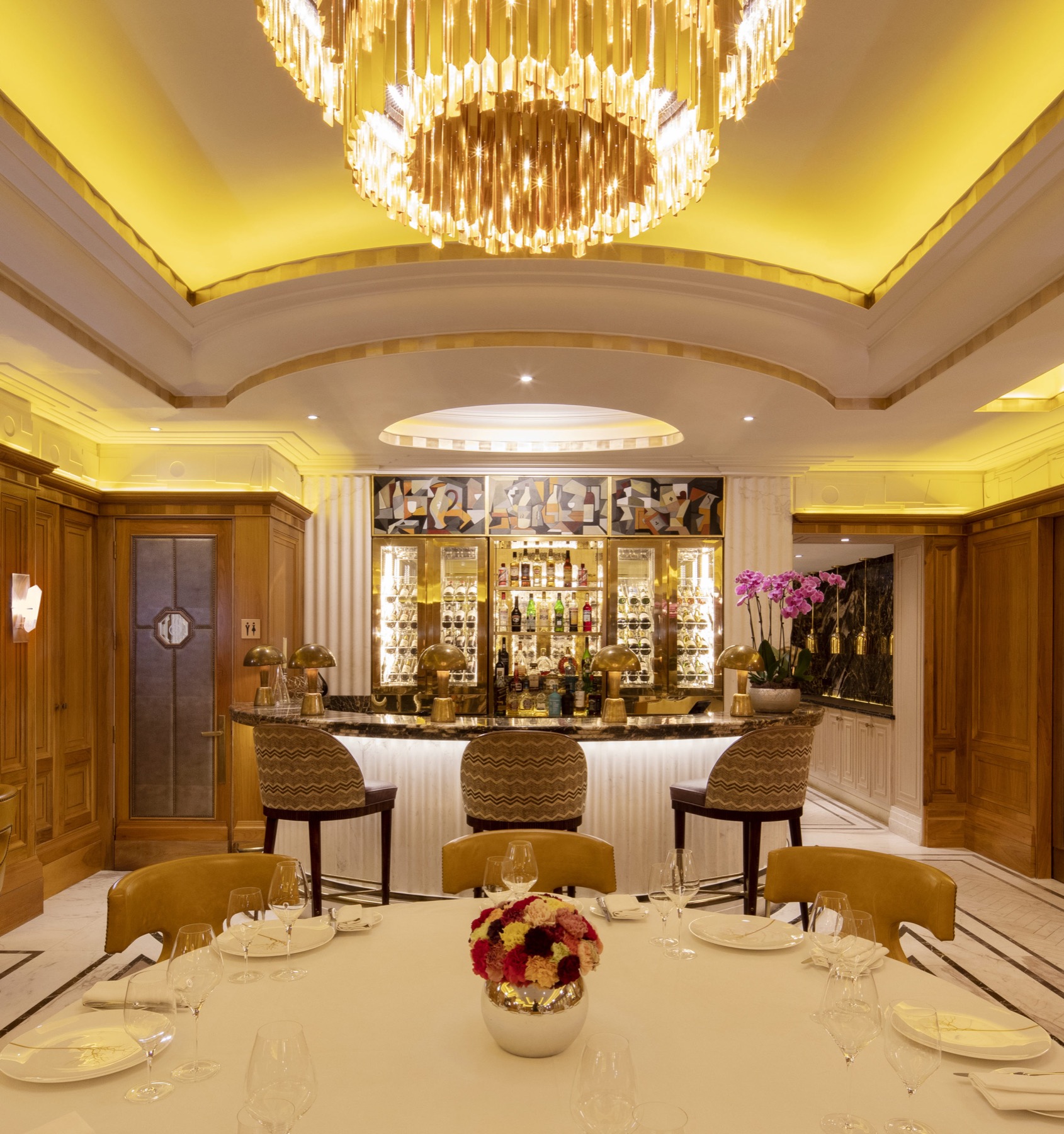 Official photograph of the 6 Hamilton Place restaurant interior